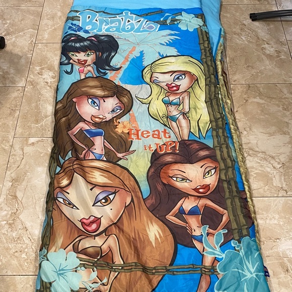 Bratz Sleeping bag - Picture 1 of 5